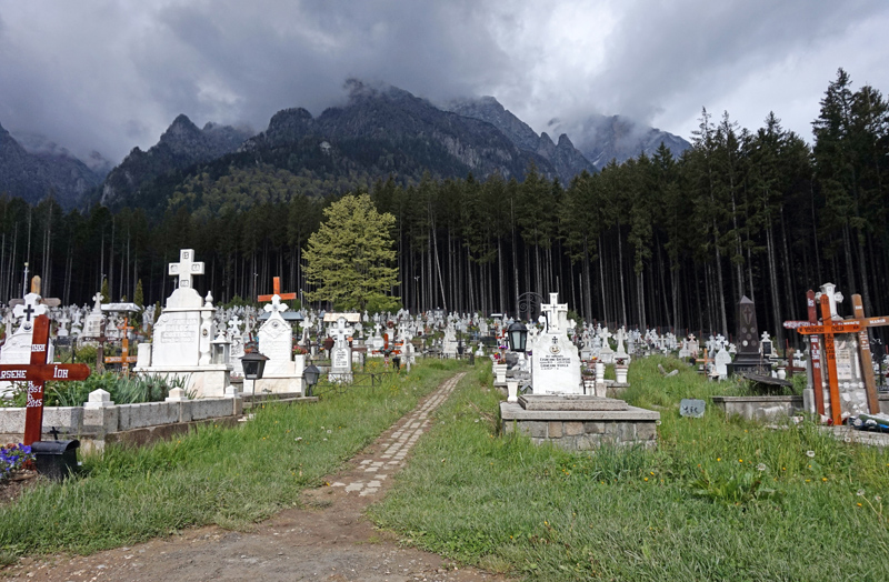Cemetery and mountain in Busteni.