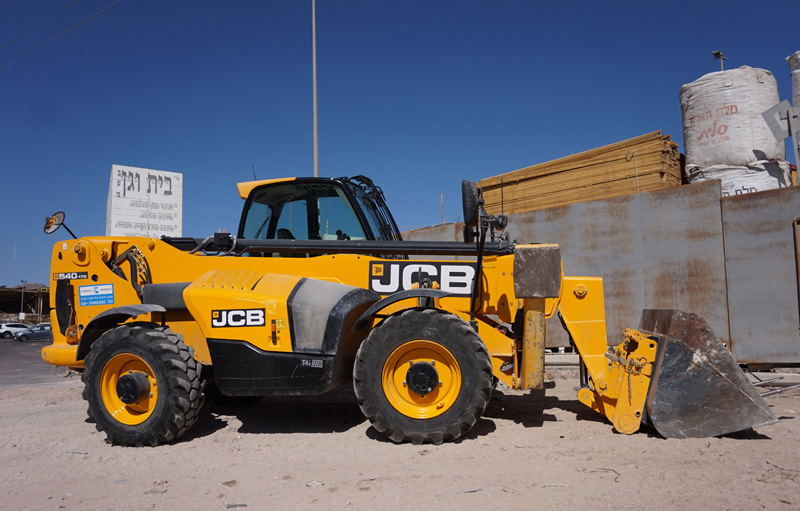 JCB 540-170 vehicle in Eilat.